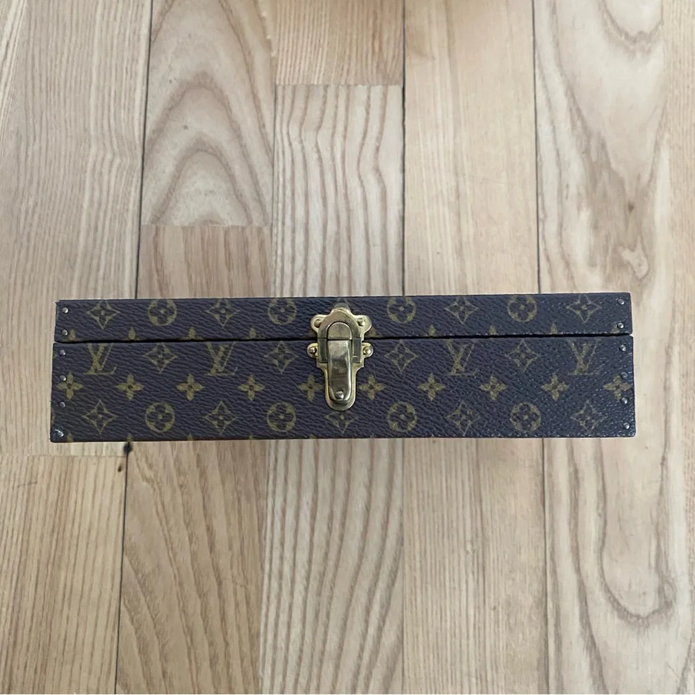 Louis Vuitton euc measures